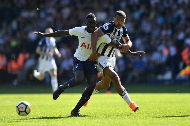 谁都不愿在 谁都不愿在